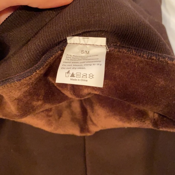 Leggings with Faux Fur Lining - Picture 4 of 11